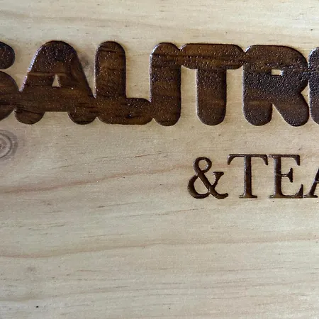 Salitre Tea アパート ブレーニャ・バハ