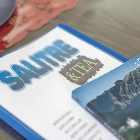 Salitre Tea * Brena Baja